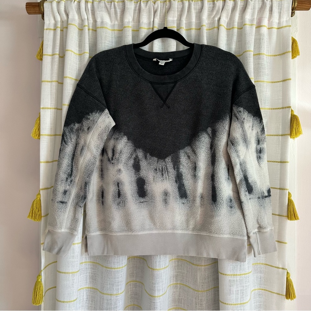 American Eagle Sweatshirt